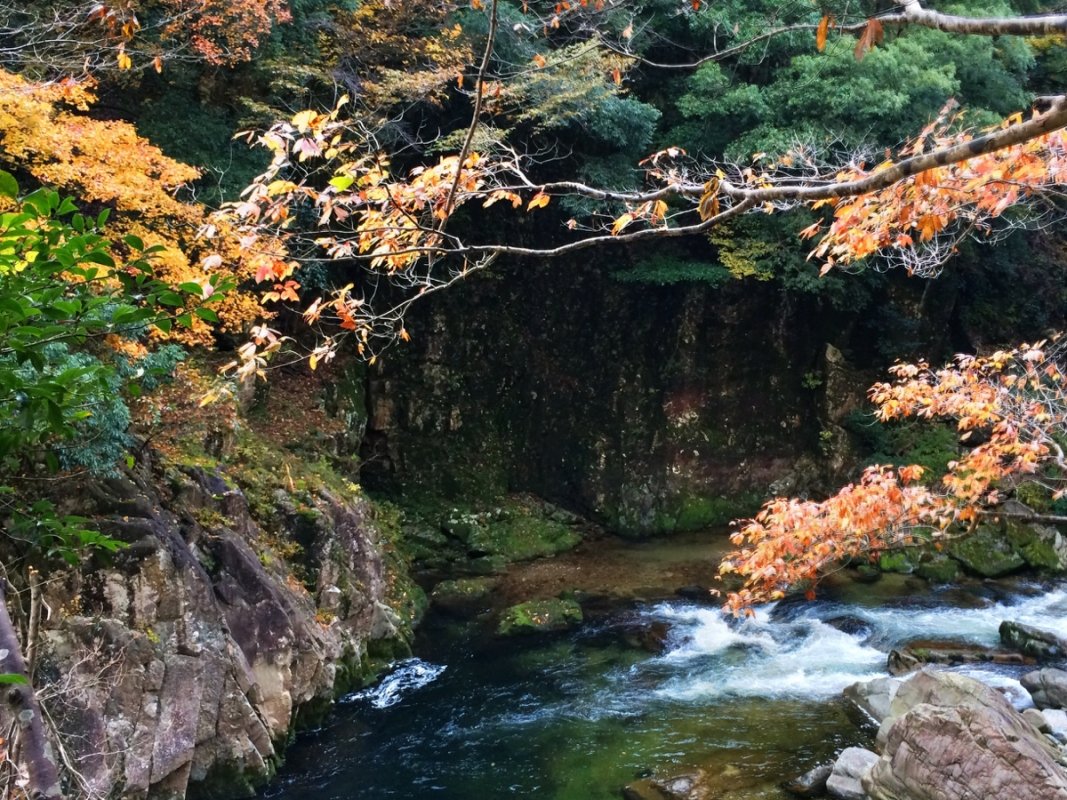 🏞️ 삼단 폭포(산단다키) 이미지 8